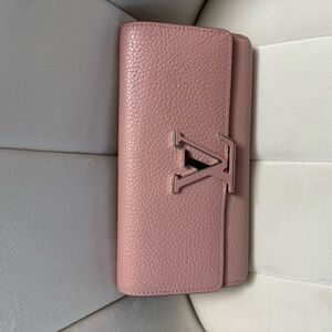 Louis Vuitton Rose Leather Wallet